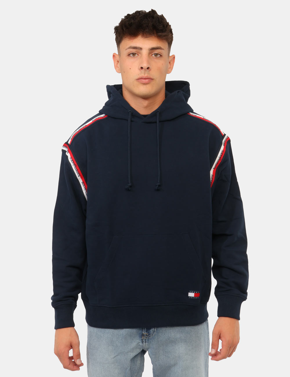 DM0DM23155_C1G_AI26_7 Felpa Tommy Hilfiger Blu - Felpa TOMMY HILFIGER Blu da uomo La Felpa TOMMY HILFIGER Blu è il capo ideale per chi desidera un