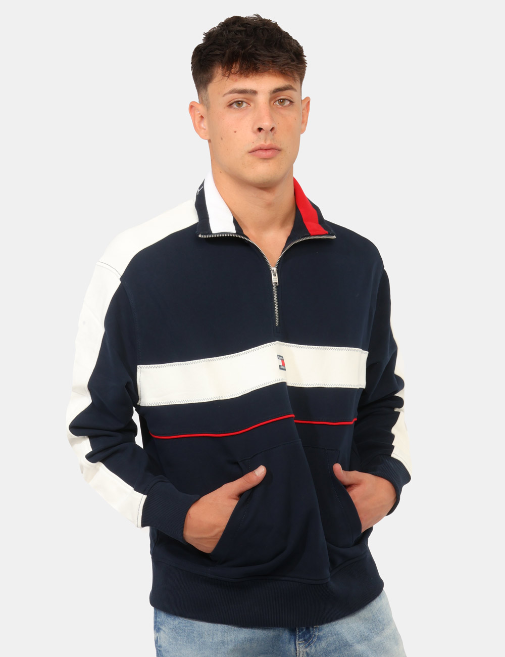 DM0DM23244_C1G_AI26_1 Felpa Tommy Hilfiger Blu - Felpa TOMMY HILFIGER Blu da uomo La Felpa TOMMY HILFIGER Blu è la scelta perfetta per chi desider