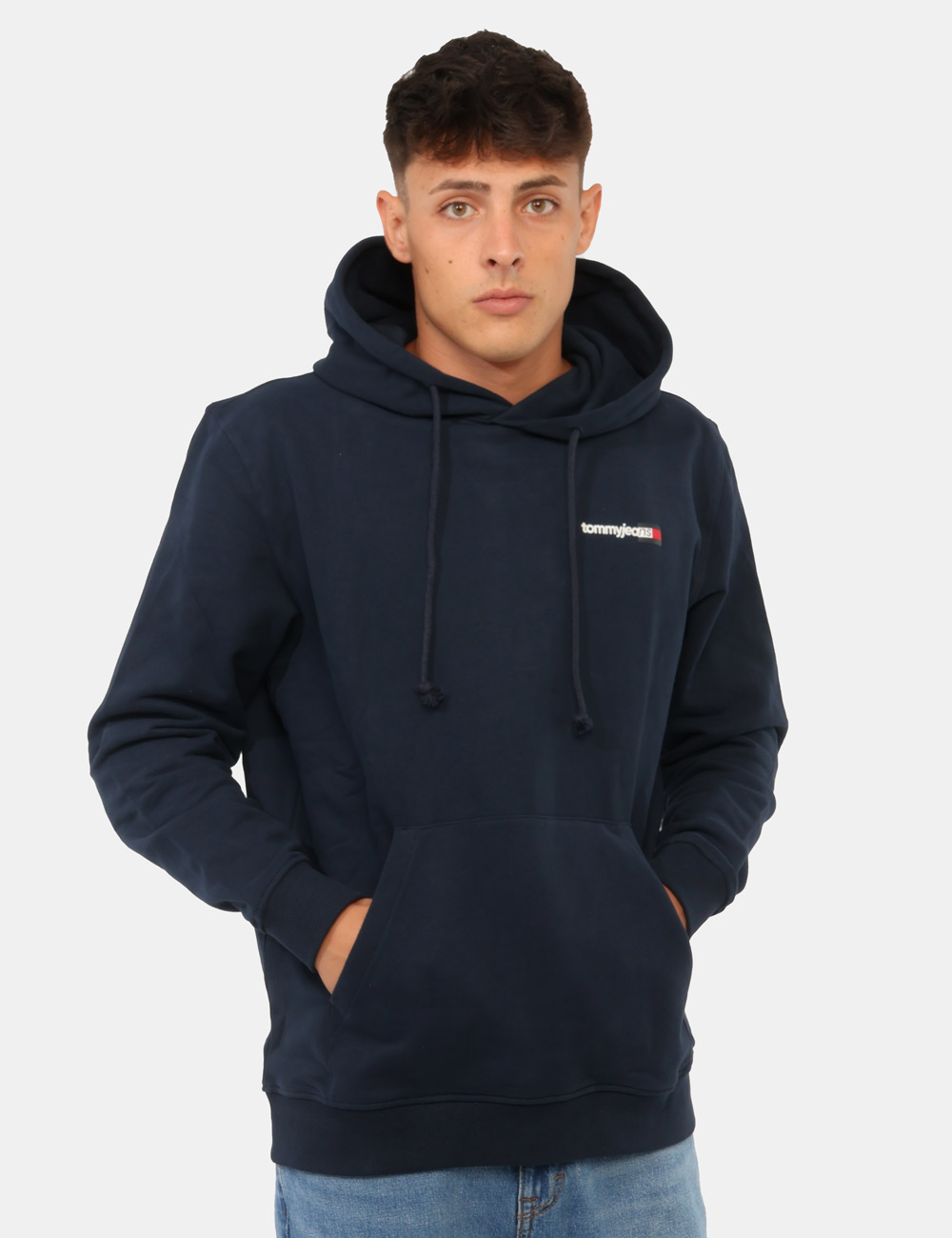 DM0DM23393_C1G_AI26_1 Felpa Tommy Hilfiger Blu - Felpa TOMMY HILFIGER Blu da uomo La Felpa TOMMY HILFIGER Blu è il capo perfetto per chi cerca un