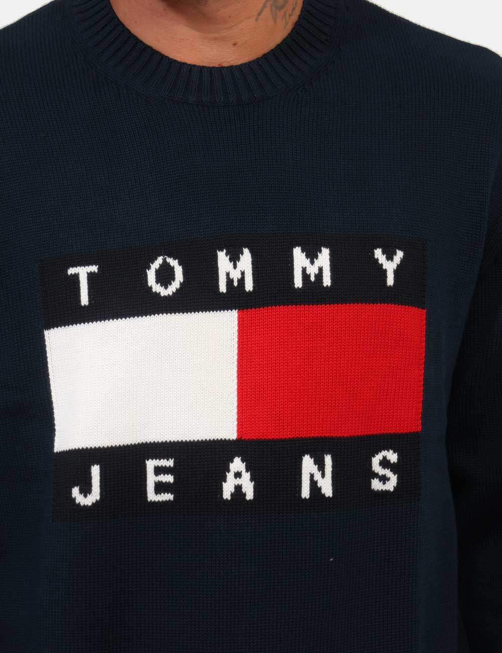 DM0DM23413_C1G_AI26_3 Maglia Tommy Hilfiger Blu - Maglia TOMMY HILFIGER Blu da uomo La Maglia TOMMY HILFIGER Blu è un capo versatile e raffinato,