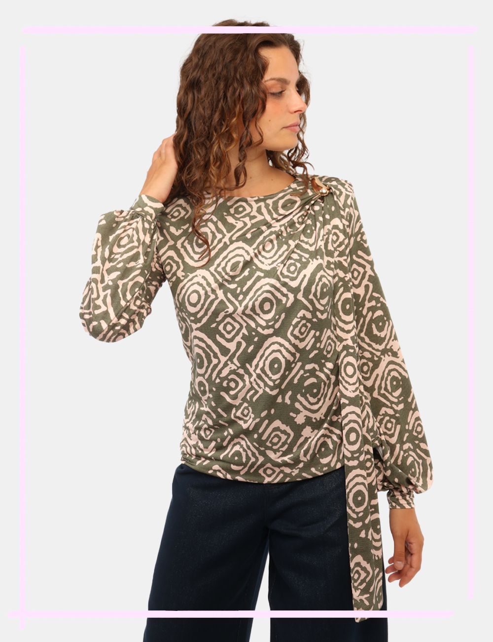 FS26WT1006-W798Y8-MCC_VERDE_AI26_1 Camicia Fracomina Verde tg.S - Camicia FRACOMINA VerdeLa Camicia FRACOMINA Verde è un capo elegante e contemporaneo, ideale