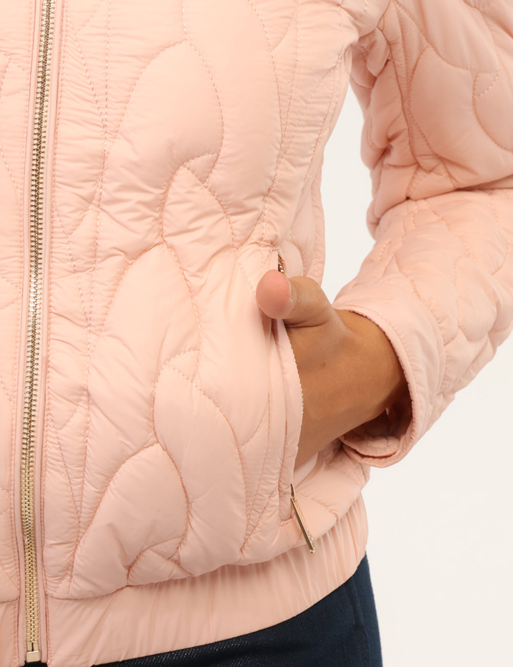 FY26WC3001-O42301-MCC_ROSA_AI26_4 Piumino Fracomina Rosa tg.S - Piumino FRACOMINA RosaIl Piumino FRACOMINA Rosa è la scelta ideale per affrontare le giornate