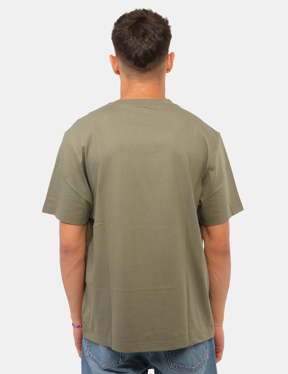 LV04RB862G_LDY_AI26_2 T-shirt Calvin Klein Verde - T-shirt CALVIN KLEIN Verde da uomo La T-shirt CALVIN KLEIN Verde è il capo ideale per chi ama u