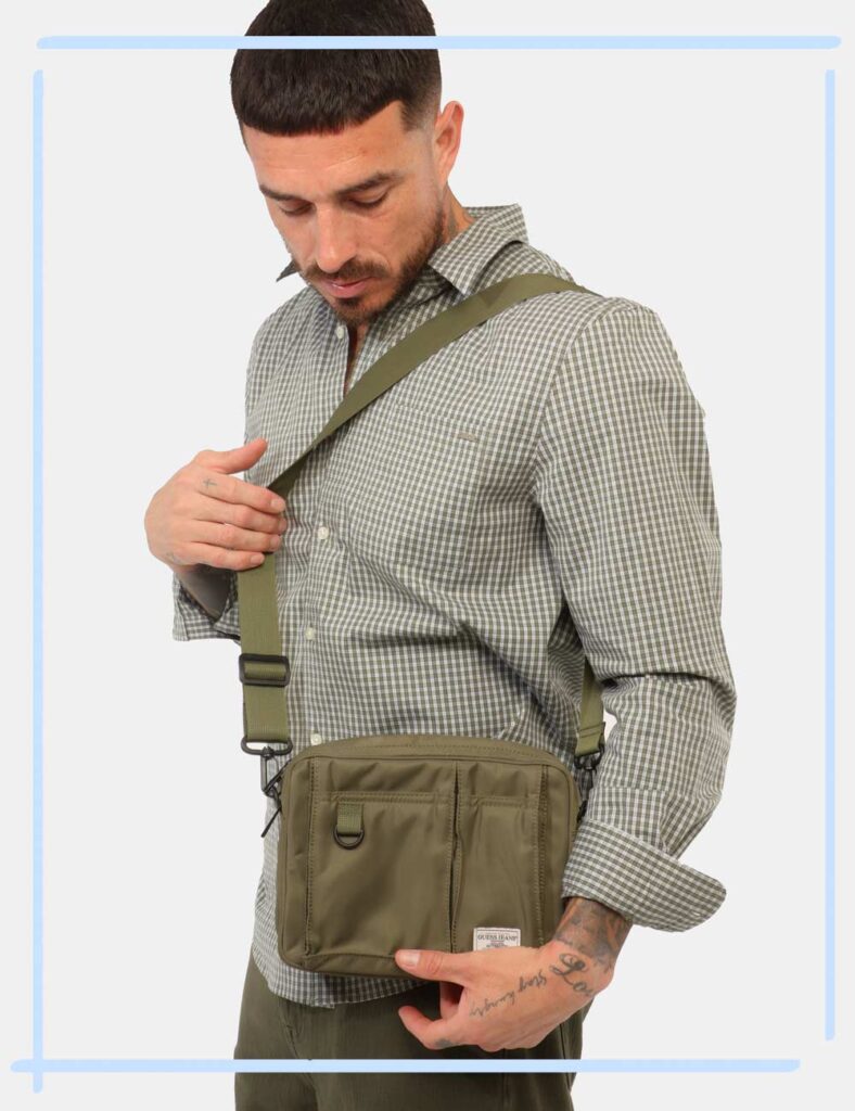 Accessori da uomo firmati - Tracolla Guess Verde
