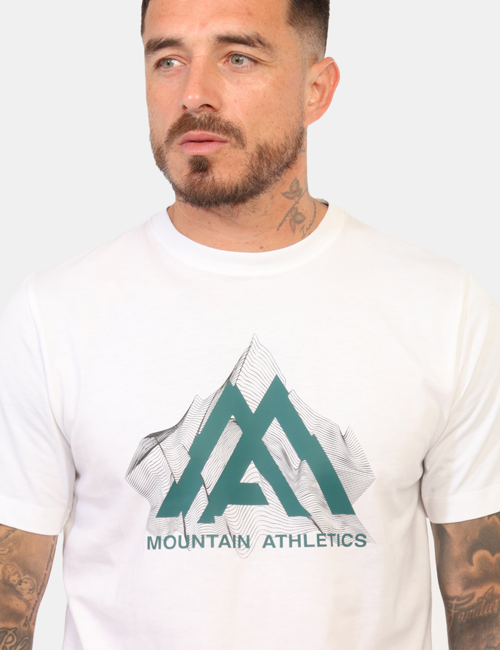 NF0A8JB2FN4S-V-CC_BIANCO_AI26_3 T-shirt The North Face Bianca tg.M - T-shirt THE NORTH FACE Bianca da uomo La T-shirt THE NORTH FACE Bianca è un capo essenz