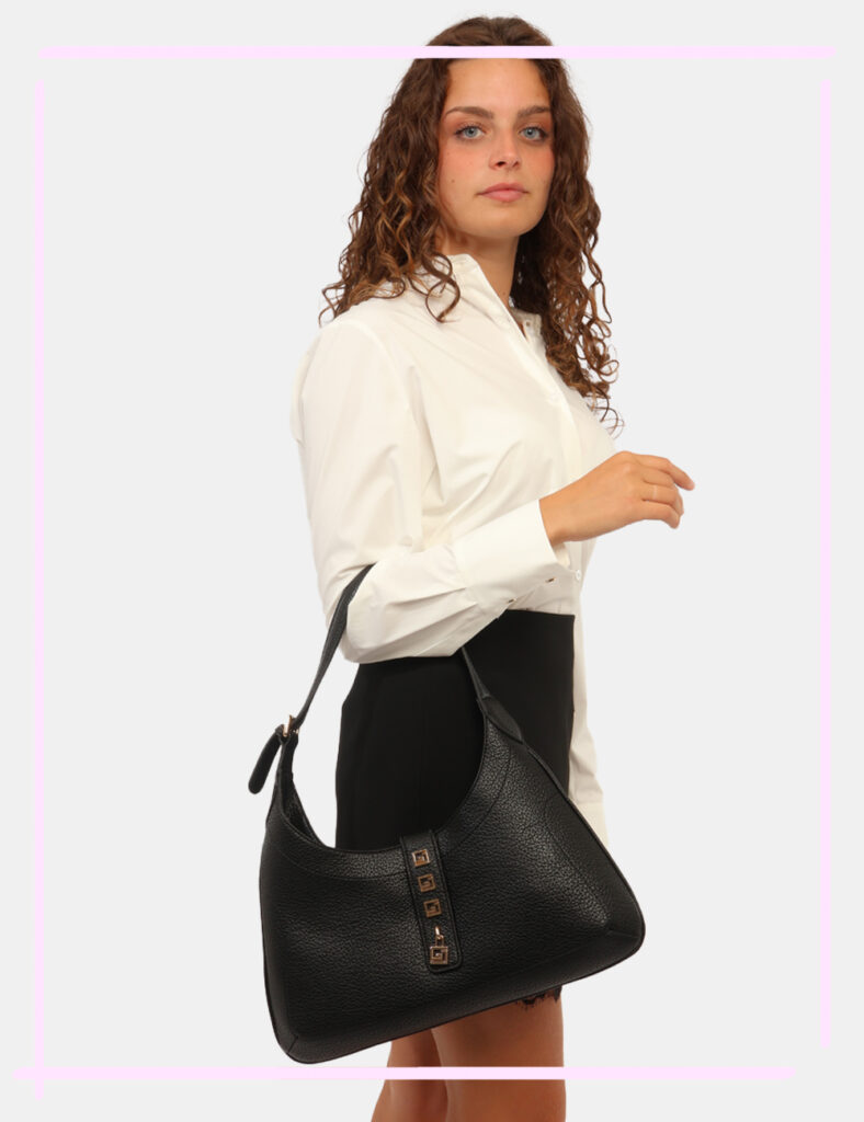 Borsa Gaudi Nera - Borsa GAUDI Nera da donna La Borsa GAUDI Nera da donna è l'accessorio perfetto per completare il tuo guar