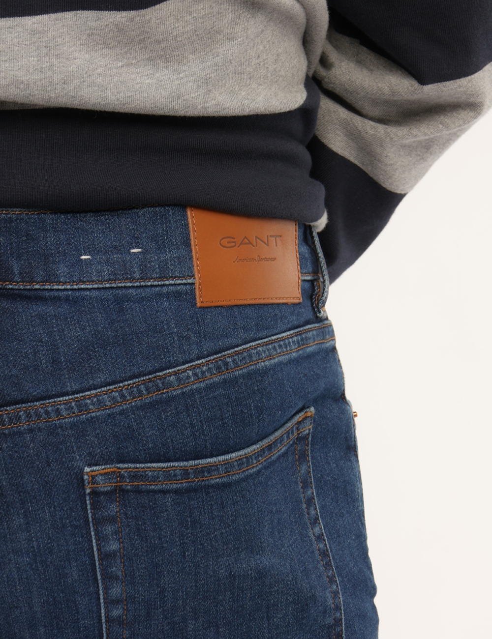 1000010-D-CC_BLU_AI26_4 Jeans Gant Blu tg.33 - Jeans GANT Blu da uomo I Jeans GANT Blu da uomo sono la scelta ideale per chi desidera un capo versat