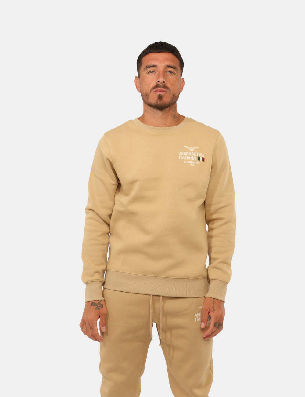 ARI6FP011340U-SC_CAMEL_AI26_05 Felpa Aeronautica Italiana Beige - Felpa Aeronautica Italiana Beige da uomo La Felpa AERONAUTICA ITALIANA Beige è un capo ve