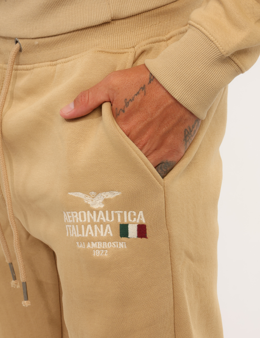ARI6PT011342U-SC_CAMEL_AI26_04 Pantalone Aeronautica Italiana Beige - Pantalone Aeronautica Italiana Beige da uomo Il Pantalone AERONAUTICA ITALIANA Beige