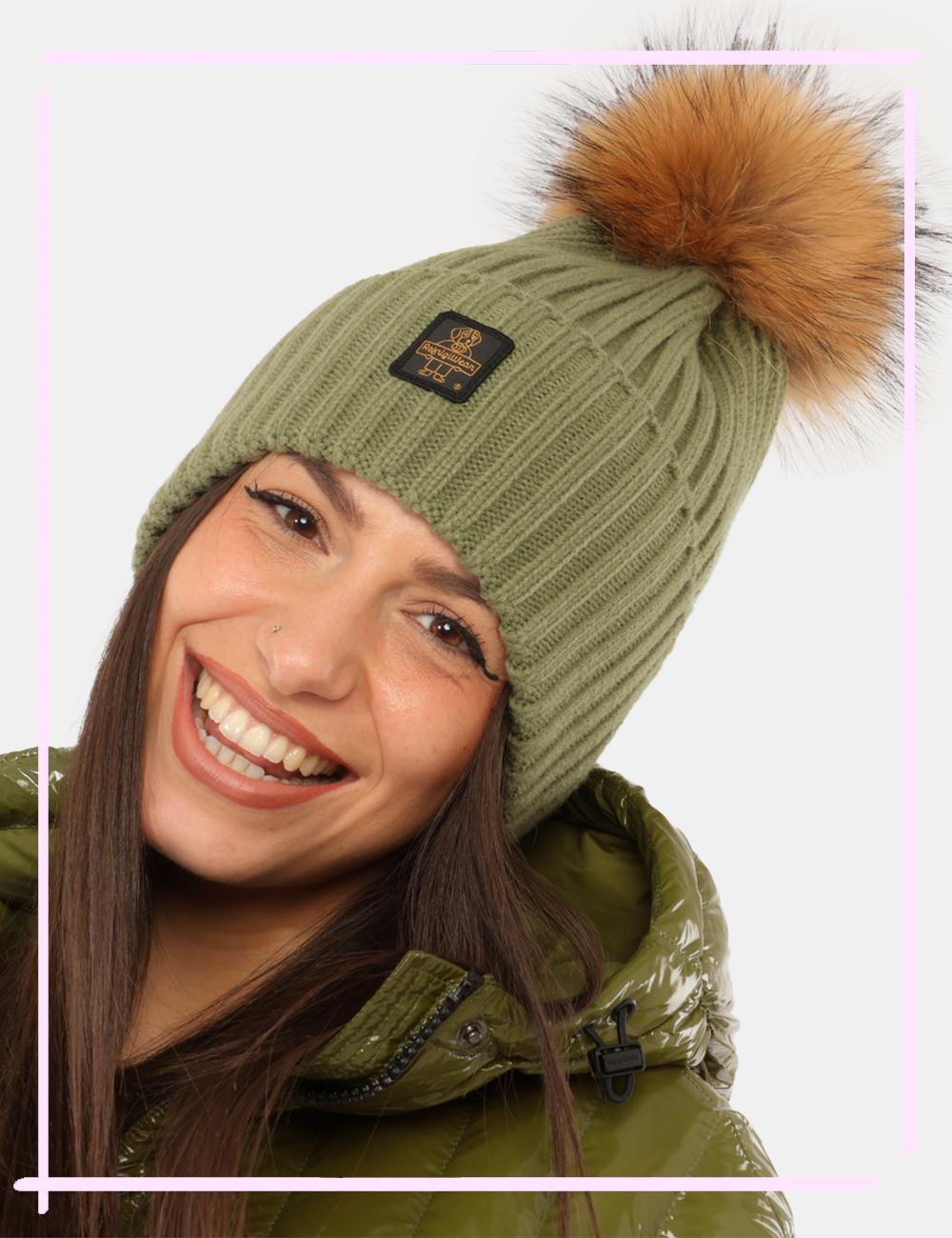 B05508-M-CC_VERDE_AI26_1 Cappello Refrigiwear Verde - Cappello Refrigiwear Verde da donnaIl Cappello REFRIGIWEAR è un accessorio caldo e caratterist