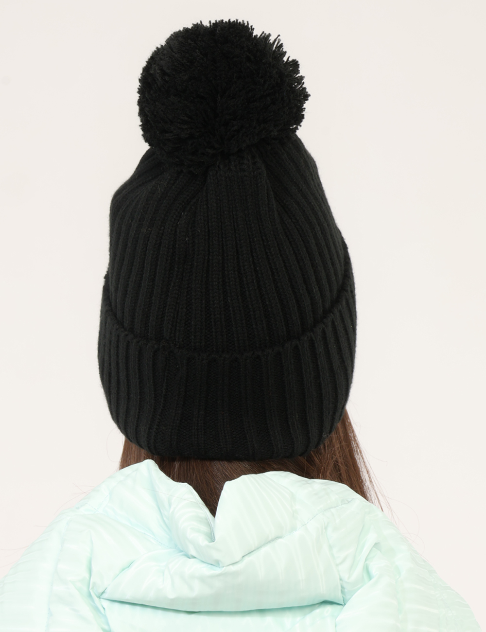 B22518-M-CC_NERO_AI26_2 Cappello Refrigiwear Nero - Cappello Refrigiwear Nero da donnaIl Cappello REFRIGIWEAR è un accessorio versatile e confortevo