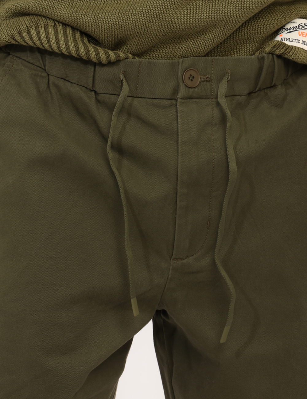 CPP46102-N-CC_VERDE_AI26_3 Pantalone Sun68 Verde tg.L - Pantalone SUN68 Verde da uomo Il Pantalone SUN68 Verde è la scelta perfetta per chi cerca un ca