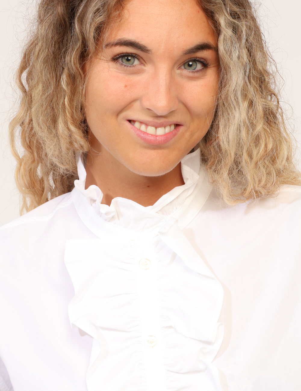 DC5324-D-CC_BIANCO_AI26_5 Camicia Ottod'Ame Bianca tg.S - Camicia Ottod'Ame BiancaLa Camicia Ottod'Ame Bianca è un capo intramontabile che interpreta