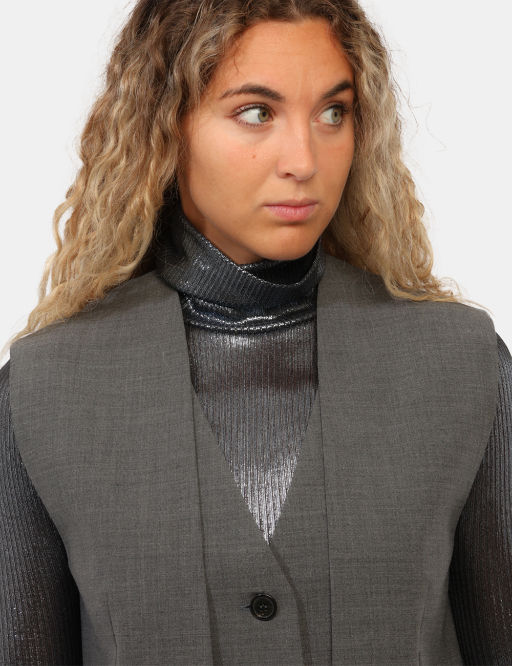 DG6243-D-CC_GRIGIO_AI26_4 Gilet Ottod'Ame Grigio tg.S - Gilet Ottod'Ame Grigio Il Gilet Ottod'Ame Grigio è un capo essenziale dal fascino contemporane