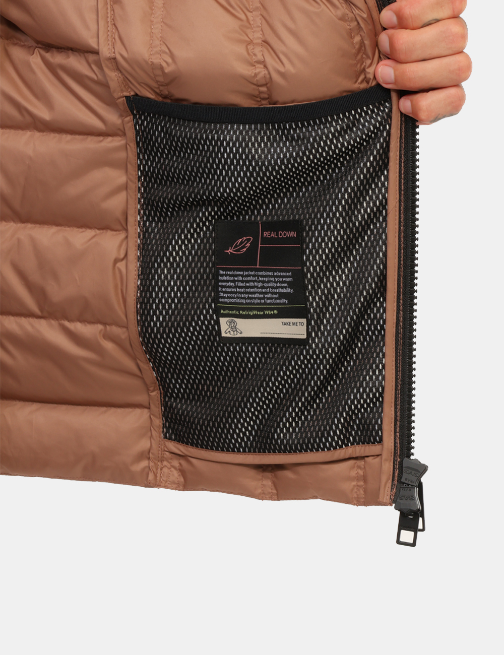 G28300-PL0555-M-CC_MARRONE_AI26_4 Piumino Refrigiwear Marrone tg.L - Piumino Refrigiwear Marrone da uomoIl Piumino REFRIGIWEAR è un capospalla versatile e con