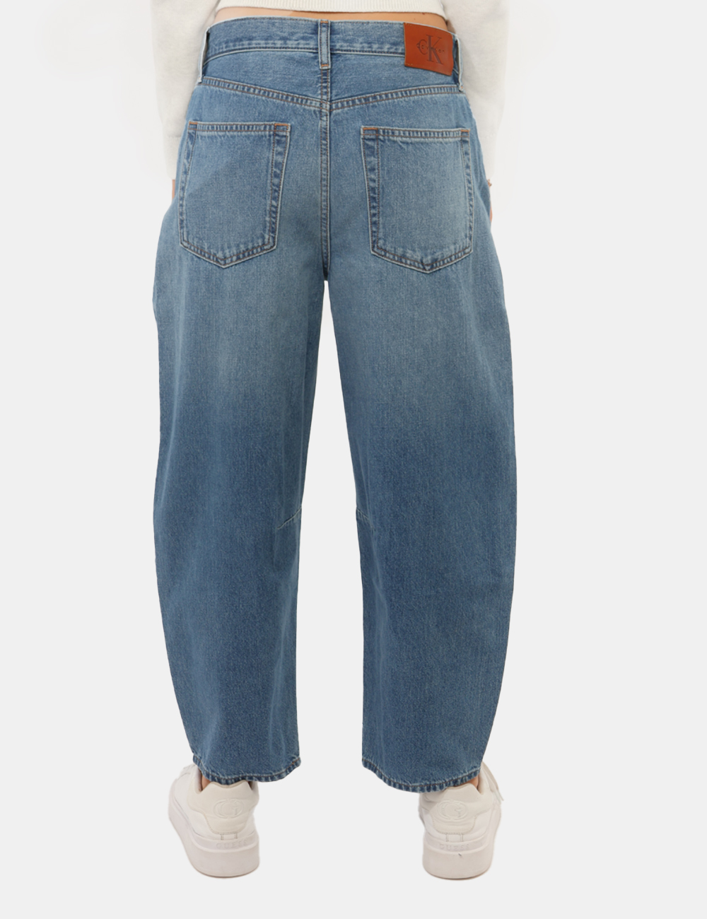 LV047G748G_YRE_AI26_2 Jeans Calvin Klein Azzurro - Jeans Calvin Klein Azzurro da donna I Jeans CALVIN KLEIN Azzurro da donna sono una scelta versa