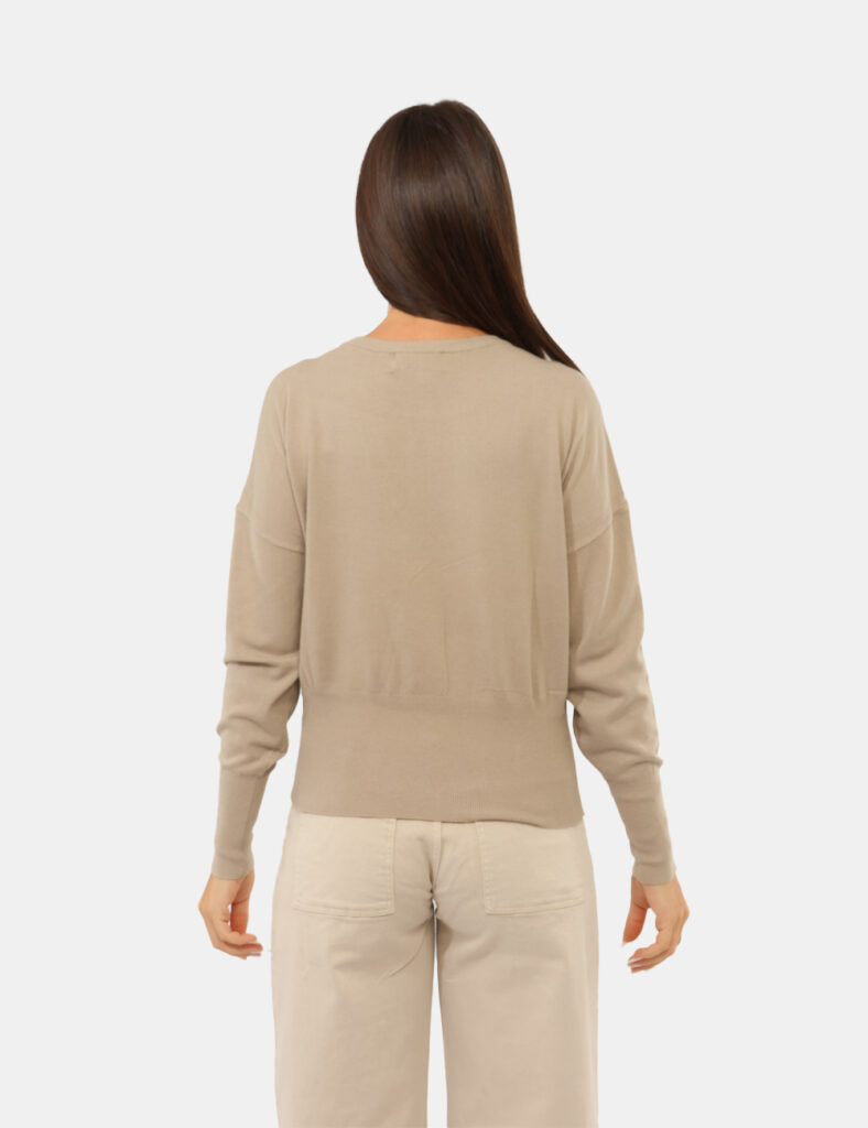 Maglia Yes Zee Beige - Maglia Yes Zee Beige da donna La Maglia YES ZEE Beige è un capo versatile e femminile, pensato per ac