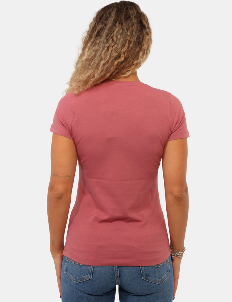 T-shirt Pepe Jeans Rosa - T-shirt PEPE JEANS Rosa da donna La T-shirt PEPE JEANS Rosa da donna è il capo ideale per chi desi
