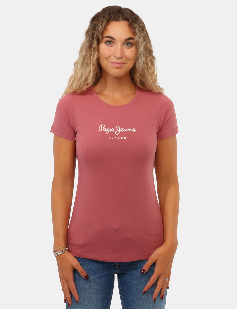 PL505202_DARK-BLUSH-PINK-P371_AI26_06 T-shirt Pepe Jeans Rosa - T-shirt PEPE JEANS Rosa da donna La T-shirt PEPE JEANS Rosa da donna è il capo ideale per chi desi