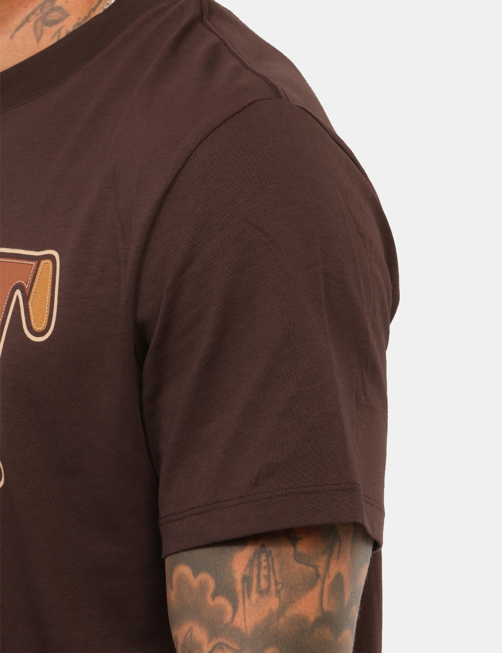 TBC0YHBMC35S-M-W-CC_MARRONE_AI26_3 T-shirt Timberland Marrone tg.M - T-shirt TIMBERLAND Marrone da uomo La T-shirt TIMBERLAND Marrone da uomo è un capo essenzi