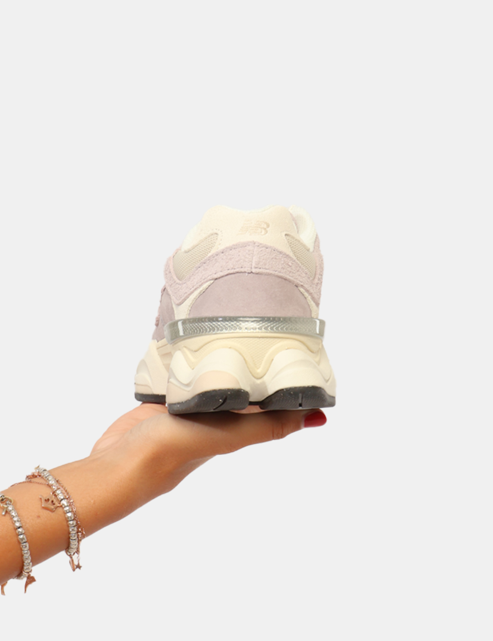 U906_TRUFFLE-SALTTIMBERWOLF_AI26_4 Sneakers New Balance Viola - Sneakers NEW BALANCE Violasono pensate per chi desidera distinguersi con uno stile originale se