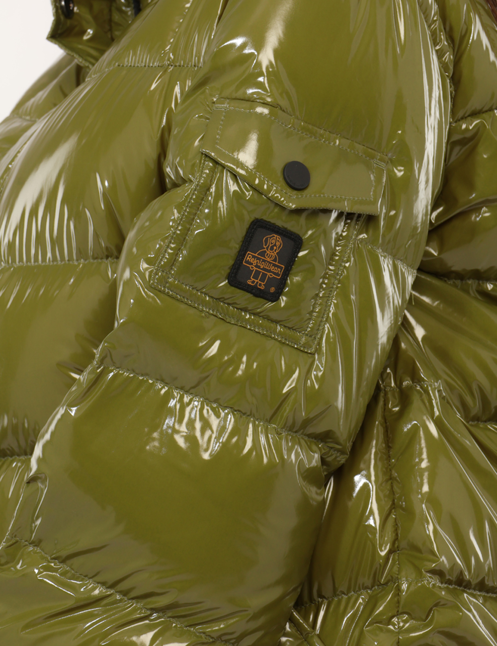 W82200-NY0145-M-CC_VERDE_AI26_6 Piumino Refrigiwear Verde tg.S - Piumino Refrigiwear Verde da donnaIl Piumino REFRIGIWEAR è un capospalla versatile e contem
