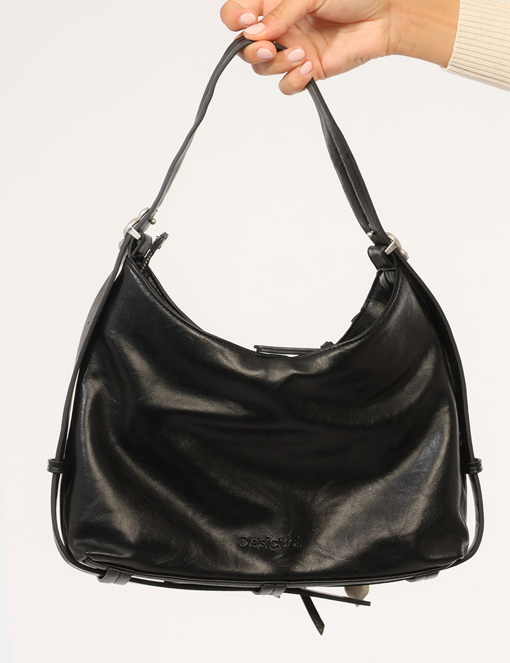 26WAXP32_NERO_AI26_5 Borsa Desigual Nera - Borsa Desigual Nera da donna La Borsa DESIGUAL Nera da donna è un accessorio versatile e contemporaneo