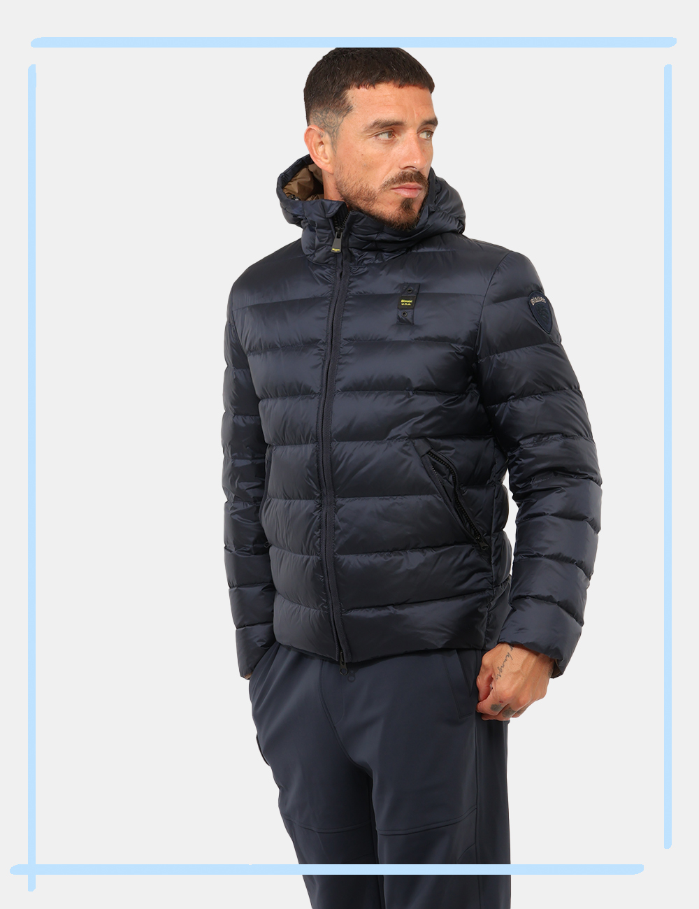 26WBLUC03044-M-CC_BLU_AI26_1 Piumino Blauer Blu tg.L - Piumino Blauer Blu da uomo Il Piumino BLAUER Blu da uomo è un capospalla versatile e contemporaneo