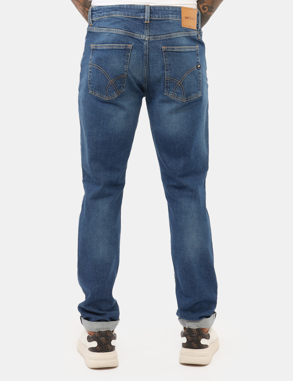 Jeans Gas Blu - Jeans GAS Blu da uomo Il Jeans GAS Blu da uomo è un modello versatile e contemporaneo, pensato per chi cerca