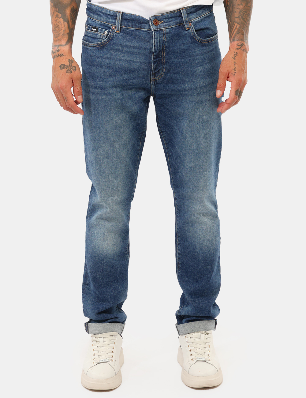 Jeans Gas Blu - Jeans GAS Blu da uomo Il Jeans GAS Blu da uomo è un modello versatile e contemporaneo, pensato per chi cerca