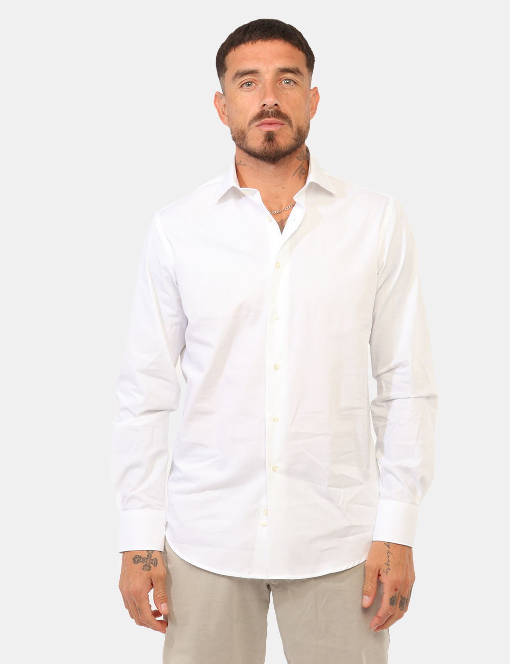 ANDREA_MICENE-POPELINE-BIANCO_PE26_5 Camicia Prj22. Bianca - Camicia PRJ22. Bianca da uomo La Camicia PRJ22. Bianca da uomo è un grande classico del guardaroba m