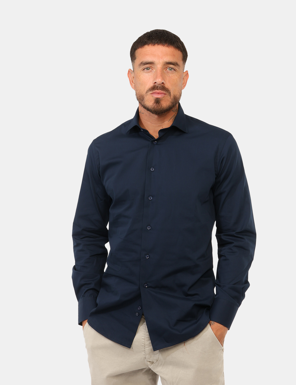 ANDREA_MICENE-POPELINE-BLU_PE26_1 Camicia Prj22. Blu - Camicia PRJ22. Blu da uomo La Camicia PRJ22. Blu da uomo è un capo versatile e intramontabile, ideale p