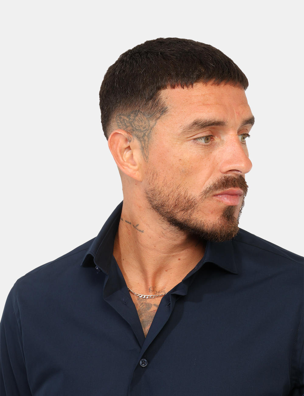 ANDREA_MICENE-POPELINE-BLU_PE26_3 Camicia Prj22. Blu - Camicia PRJ22. Blu da uomo La Camicia PRJ22. Blu da uomo è un capo versatile e intramontabile, ideale p