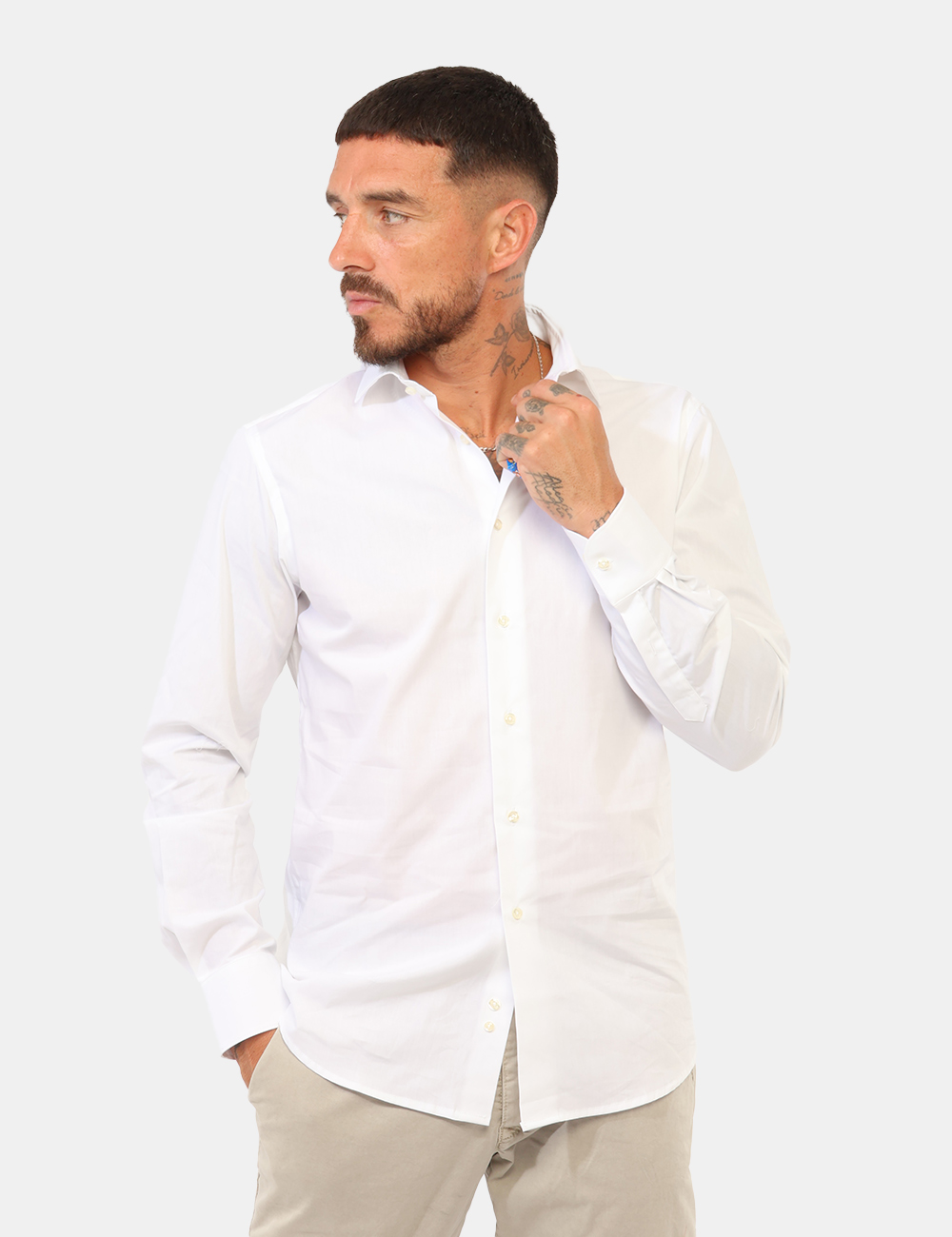 ANDREA_TWILL-BIANCO_PE26_1 Camicia Prj22. Bianca - Camicia PRJ22. Bianca da uomo La Camicia PRJ22. Bianca da uomo è un capo essenziale e versatile, per