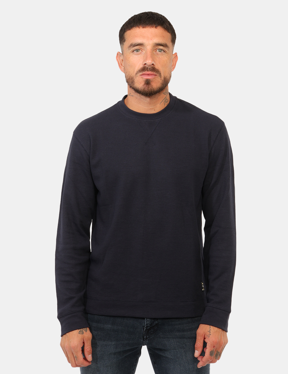 B1793-DHARIS-LABEL_BARITONE-BLUE_AI26_5 T-shirt Gas Blu - T-shirt GAS Blu da uomo La T-shirt GAS Blu da uomo è un capo versatile e contemporaneo, ideale per chi cer