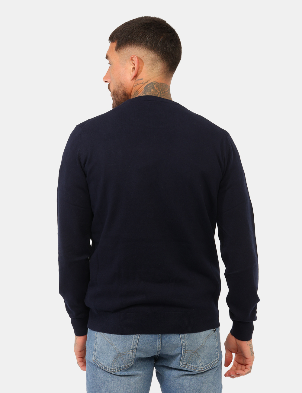 B1797-ARLO-ROUND_BARITONE-BLUE_AI26_2 Maglia Gas Blu - Maglia GAS Blu da uomo La Maglia GAS Blu da uomo è un capo essenziale e versatile, pensato per chi cerca un