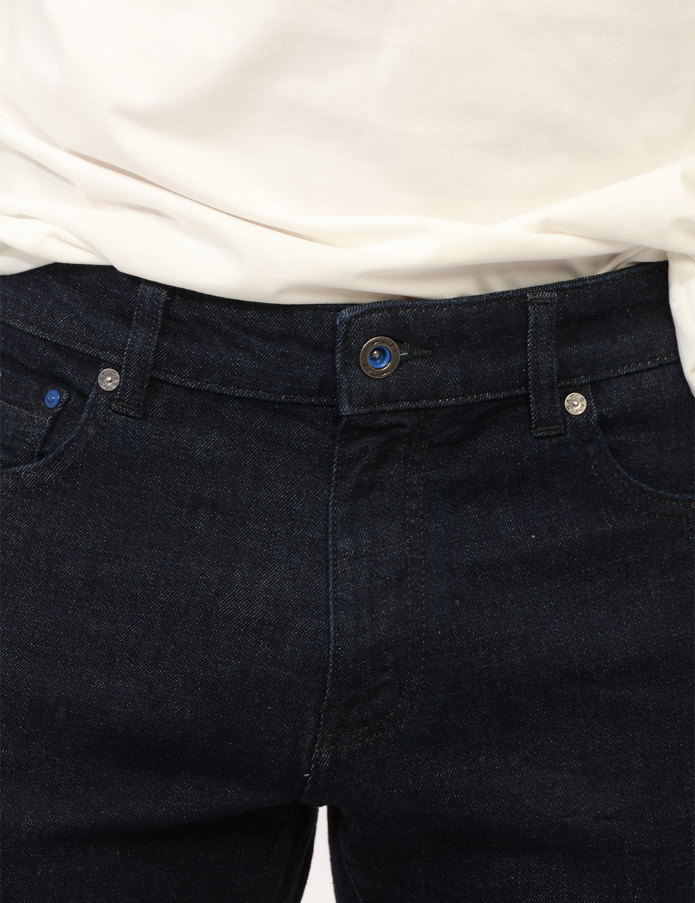 B2121-ALBERT-SIMPLE_RAW-RINSE_AI26_3 Jeans Gas Blu - Jeans GAS Blu da uomo Il Jeans GAS Blu da uomo è un modello versatile e contemporaneo, ideale per chi cerca