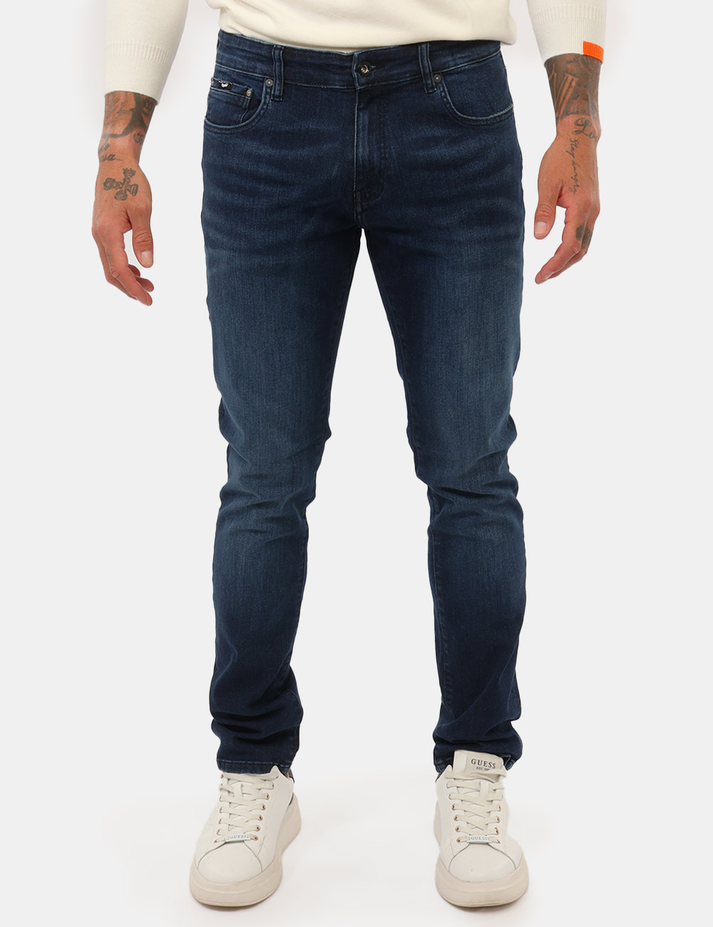 B2502-ALBERT-SMU-SC_87MM_AI26_4 Jeans Gas Blu - b>Jeans GAS Blu da uomoIl Jeans GAS Blu da uomo è un capo versatile e contemporaneo, ideale per chi cerca un