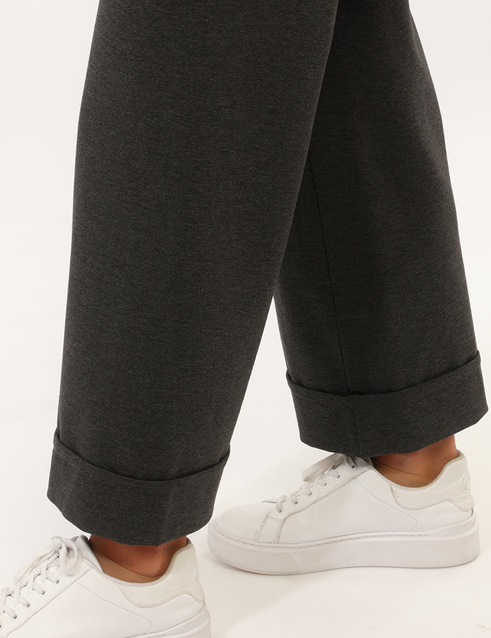 H108-1-OC_ANTRACITE_AI26_3 Pantalone Rue De Clerie Grigio - Pantalone RUE DE CLERIE Grigio da donna Il Pantalone RUE DE CLERIE Grigio da donna è un mod