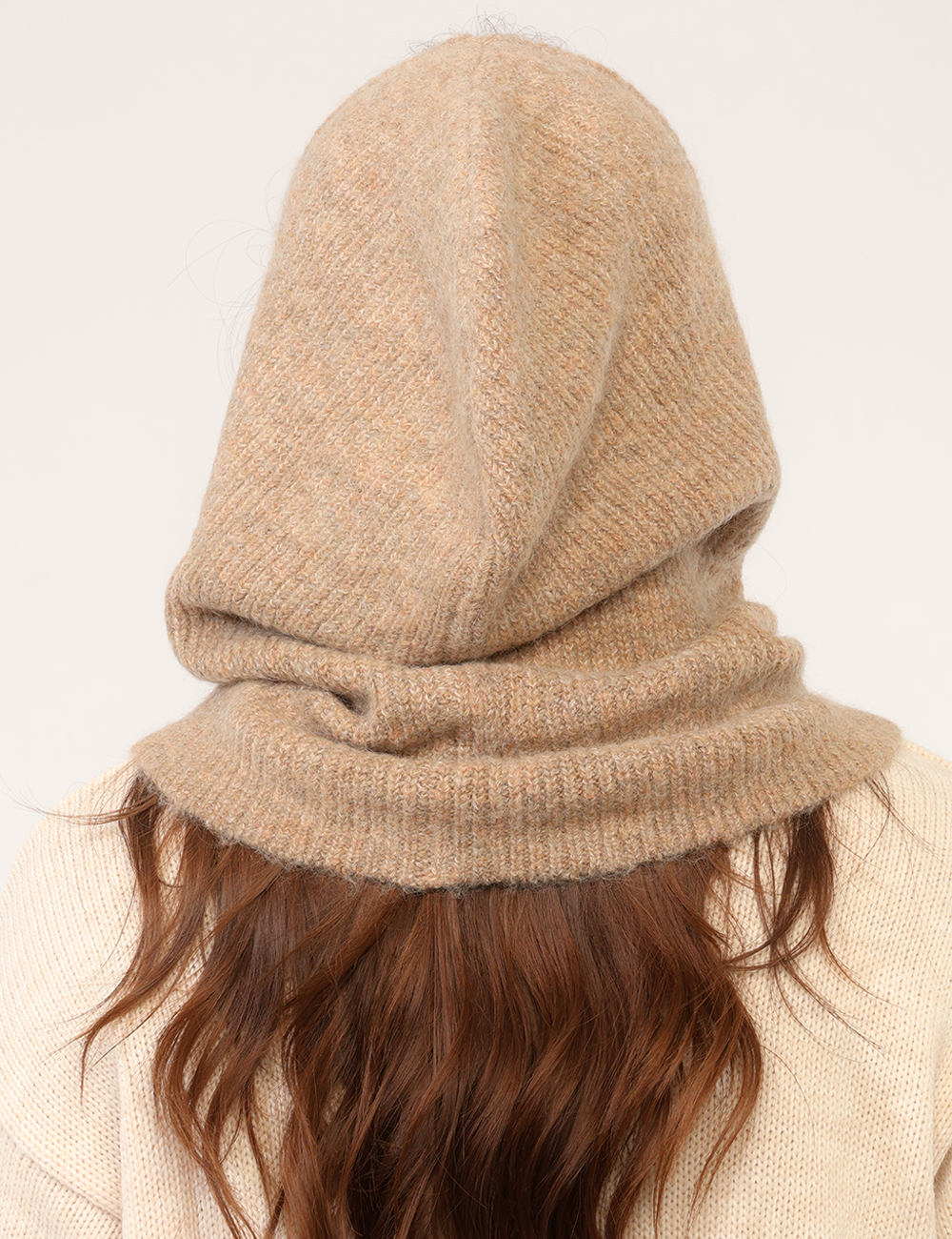 K015-IY00_BEIGE_AI26_2 Cappuccio in maglia Yes Zee Beige - Cappuccio in maglia YES ZEE Beige da donna Il Cappuccio in maglia YES ZEE Beige da donna