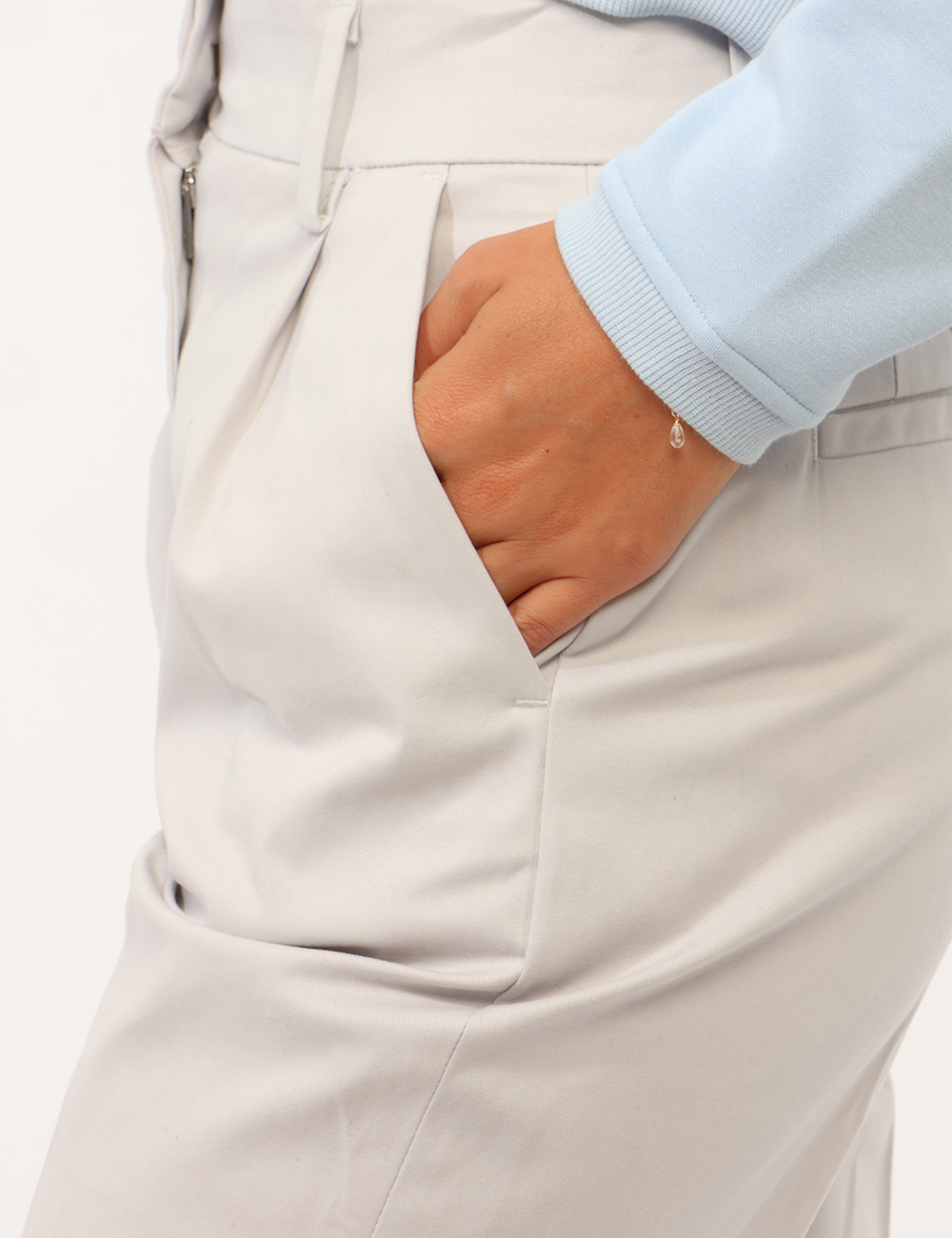 K21479W-P-CC_GRIGIO_AI26_4 Pantalone K-Way Grigio tg.40 - Pantalone K-WAY Grigio da donnaIl Pantalone K-WAY Grigio da donna è un capo versatile e conte