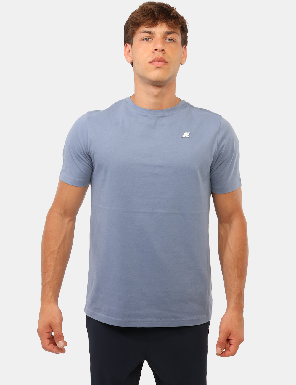 K3136RW-P-CC_AZZURRO_AI26_5 T-shirt K-Way Azzurra tg.L - T-shirt K-WAY Azzurra da uomoLa T-shirt K-WAY Azzurra da uomo è un capo essenziale che unisce s