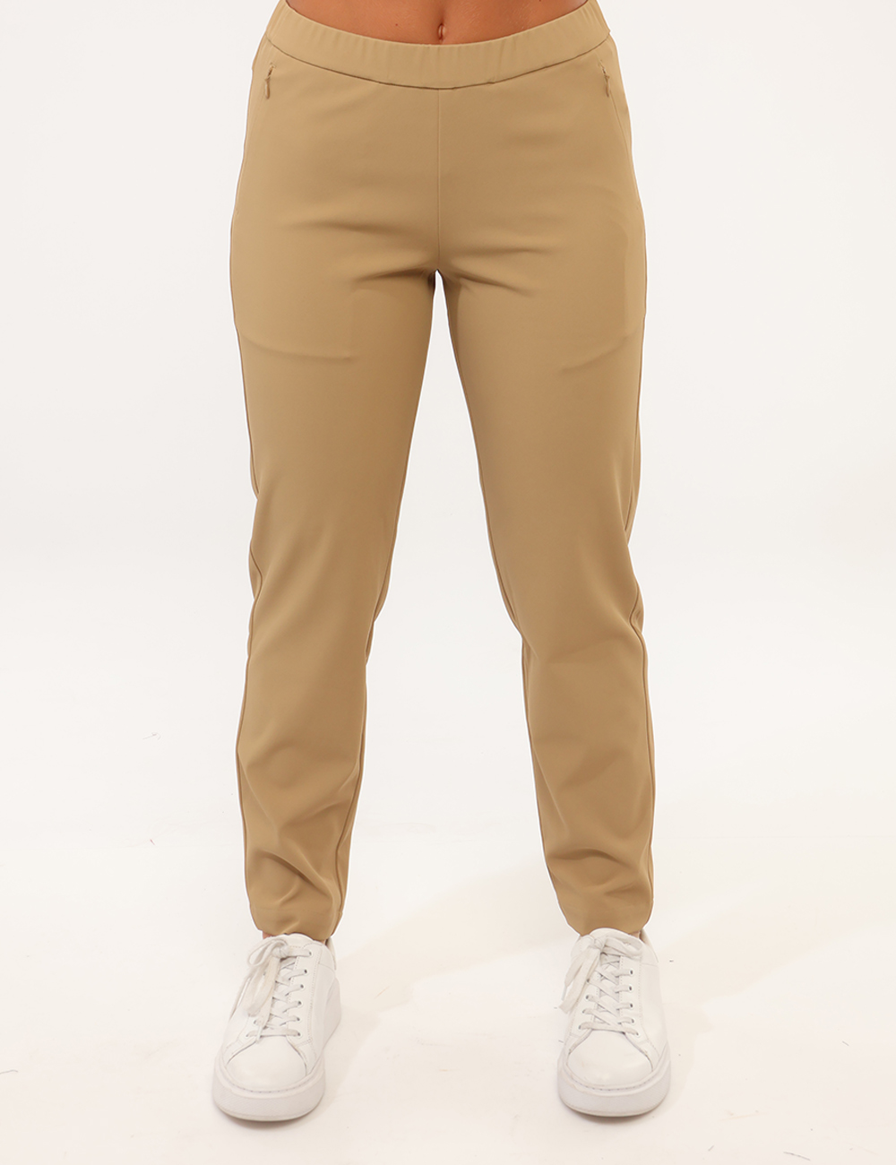 K31583W-P-CC_BEIGE_AI26_5 Pantalone K-Way Beige tg.40 - Pantalone K-WAY Beige da donnaIl Pantalone K-WAY Beige da donna è il capo ideale per chi desid