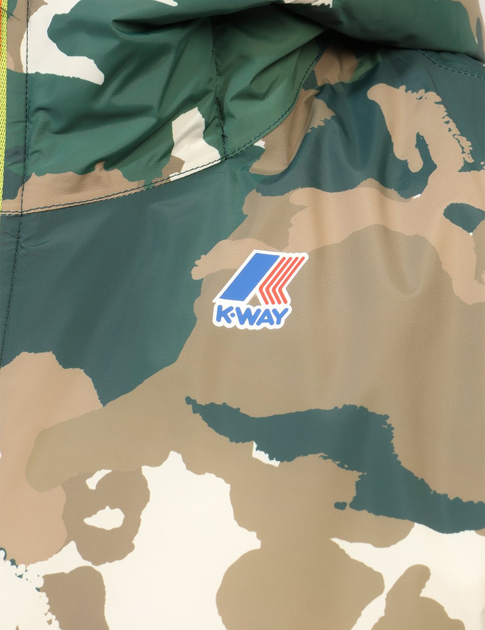 K8144NW-P-CC_VERDE_AI26_5 Piumino K-Way Verde tg.L - Piumino K-WAY Verde da uomoIl Piumino K-WAY Verde da uomo è pensato per chi desidera un capo che