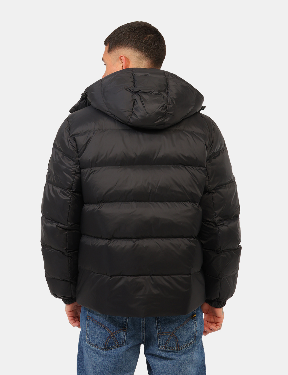 LV04RG515G_UB1_AI26_2 Piumino Calvin Klein Nero - Piumino CALVIN KLEIN Nero da uomo Il Piumino CALVIN KLEIN Nero da uomo è un capo versatile e con