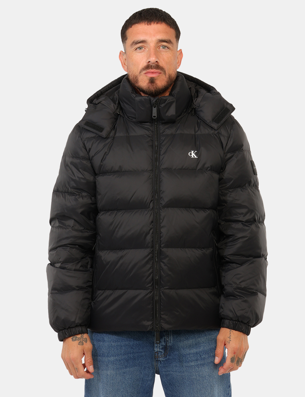 LV04RG515G_UB1_AI26_6 Piumino Calvin Klein Nero - Piumino CALVIN KLEIN Nero da uomo Il Piumino CALVIN KLEIN Nero da uomo è un capo versatile e con
