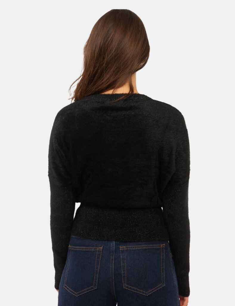 Maglia Yes Zee Nera - Maglia YES ZEE Nera da donna La Maglia YES ZEE Nera da donna è un capo femminile e versatile, caratter