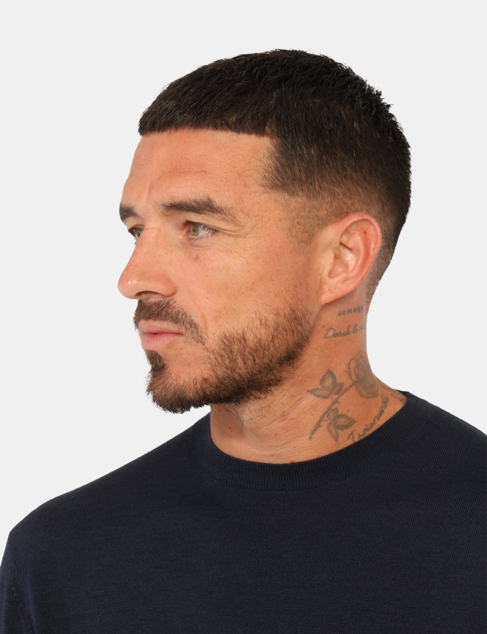 Maglia Gazzarrini Blu 100% Lana Merinos - Maglia GAZZARRINI Blu da uomo La Maglia GAZZARRINI Blu è un capo essenziale e raff