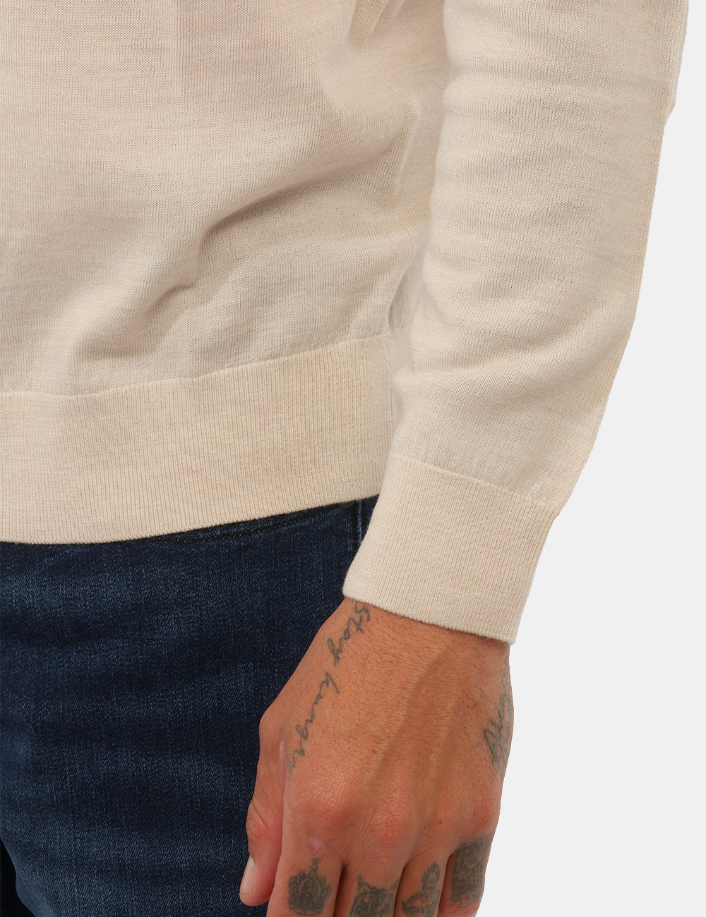 Maglia Gazzarrini Panna 100% Lana Merinos - Maglia GAZZARRINI Panna da uomo La Maglia GAZZARRINI Panna è un capo essenziale
