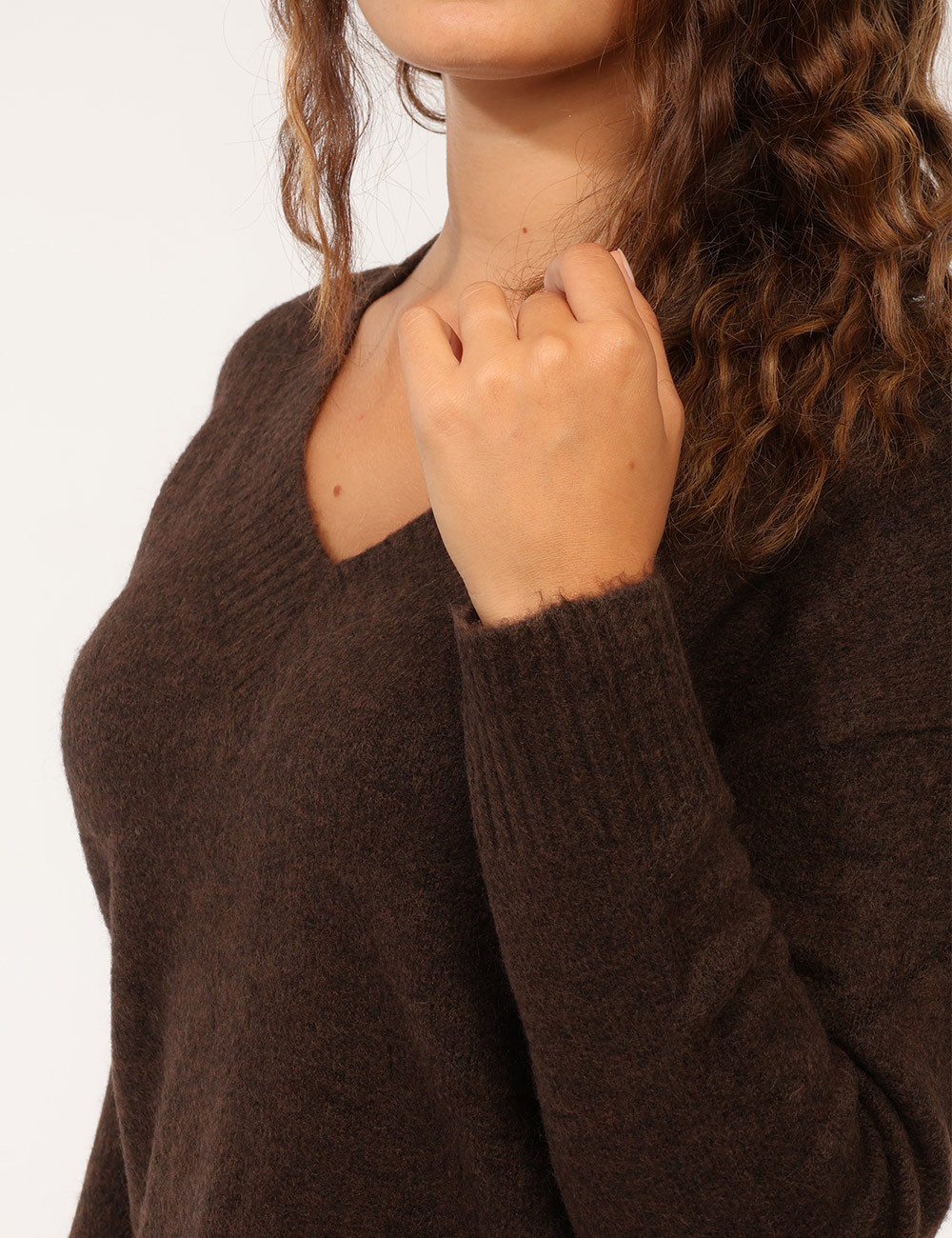 PL7000218_TRAIL-BROWN-P874_AI26_4 Maglia Pepe Jeans Marrone - Maglia PEPE JEANS Marrone da donna La Maglia PEPE JEANS Marrone da donna è un capo femminile e v